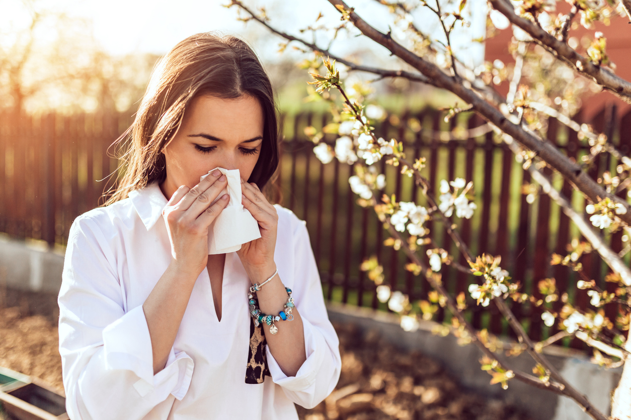 How to Manage Summer Allergies