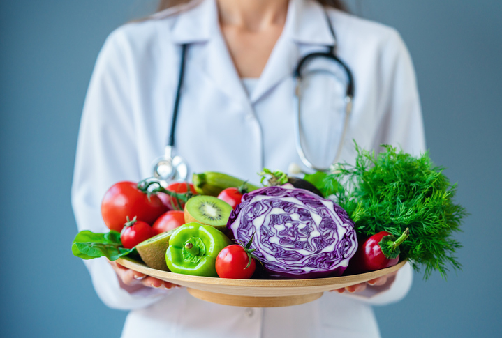 7 Ways to Improve Your Diet & Nutrition | Saber Healthcare
