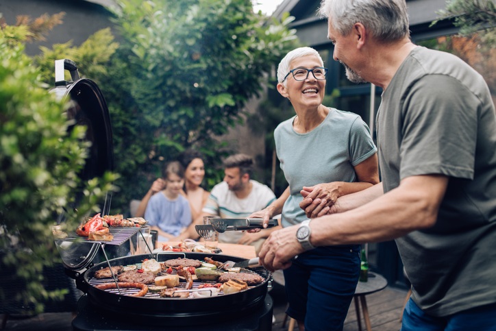 5 Tips To Host The Best Summer Cookout