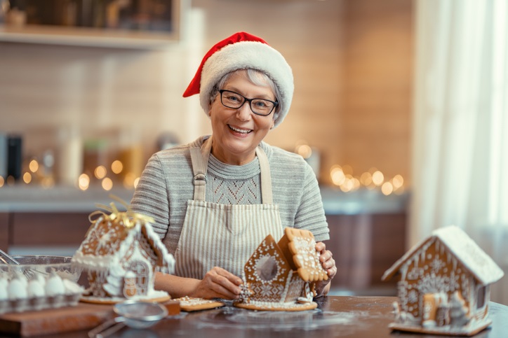 15 Christmas Activities for Seniors